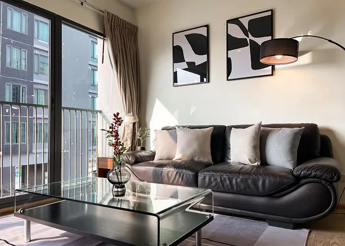 Bts Thong Lo L Large 64 Sqm L Pool And Gym バンコク都