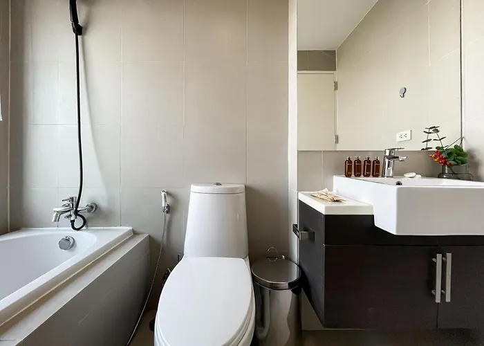 Bts Thong Lo L Large 64 Sqm L Pool And Gym * バンコク都